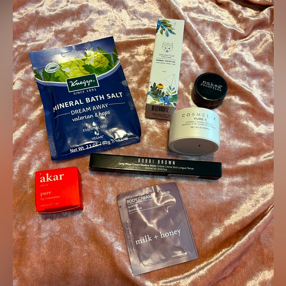 Beauty Bundle: NIB